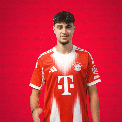 Proud Badge GIF by FC Bayern Munich