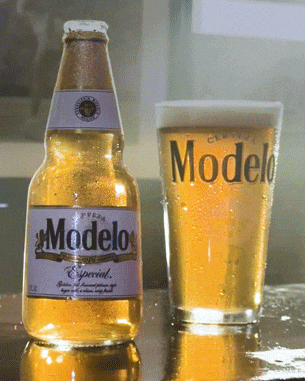 College Football Cheers GIF by Modelo USA