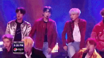 nyre GIF by New Year's Rockin' Eve