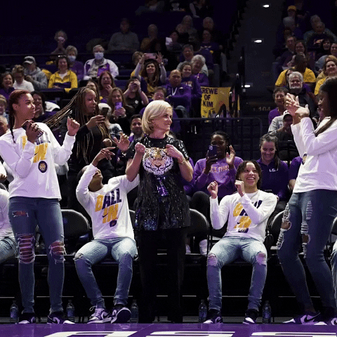 Womens Basketball Dancing GIF by LSU Tigers