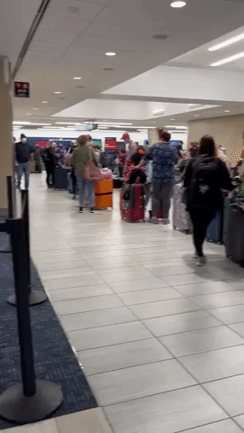Long Lines Seen in Tampa as Thousands of Flights Delayed or Cancelled Across United States
