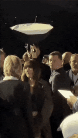 kpoppost giphygifmaker GIF