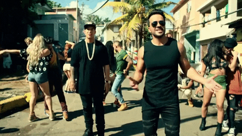 luis fonsi GIF