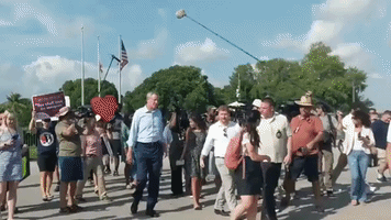 New York Mayor Bill de Blasio Arrives at Florida Migrant Detention Center