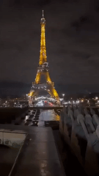 Eiffel Tower Displays Slogans in Solidarity With Iran Protesters