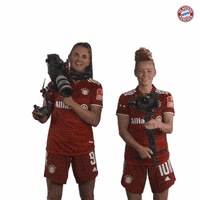 Linda Dallmann Football GIF by FC Bayern Women