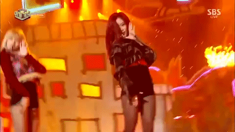 k-pop lisa GIF