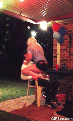 Planet_fr giphyupload fail striptease lapdance GIF