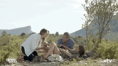 Delivery Adele GIF by Un si grand soleil