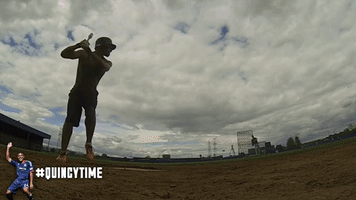 Quincy Amarikwa takes on the Home Run Derby | #QuincyTime
