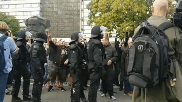 Far-Right Activists Protest for Second Day in Chemnitz, Clash With Anti-Fascists