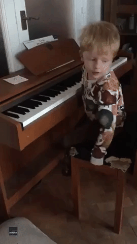 British 4-Year-Old Creates Piano Piece in Honor of Australia Bushfire Victims