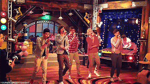 danielpaconio giphyupload one direction icarly GIF