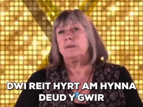 carwpiws giphygifmaker hurt cymraeg s4c GIF