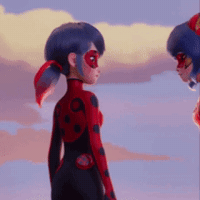 Marinette Dupain Cheng Hug GIF