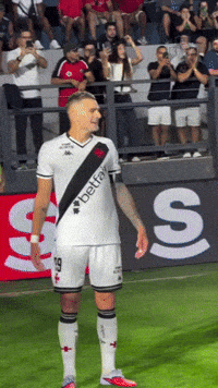 Hugo Moura GIF