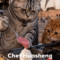 LeoandHuasheng yummy cake strawberry cake leoandhuasheng GIF