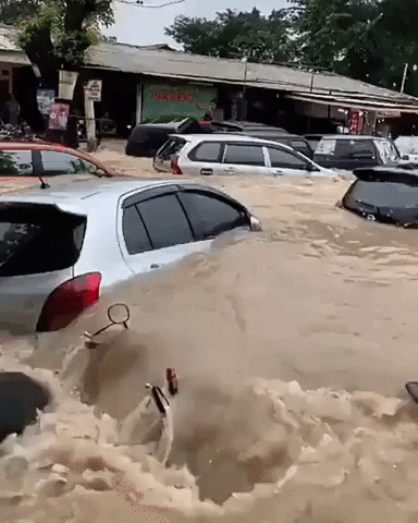 GifVif giphyupload heavy rain GIF