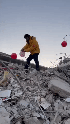 Balloons Placed on Rubble in Hatay to Honor Child Victims of Earthquakes