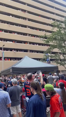 'We Want Houston': Astros Fans Chant During Victory Parade