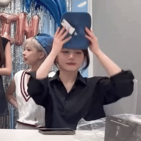 Hat Haewon GIF