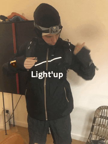 Lu-2021 giphygifmaker wearable lightup fabricademy GIF
