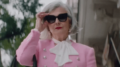 pink mirar GIF
