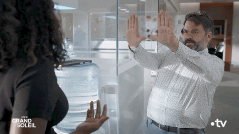 Look At That GIF by Un si grand soleil