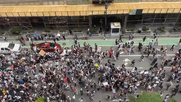 Pro-Palestinian Protesters Push Barricades at Manhattan Demonstration