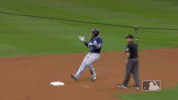 reyes franmil GIF by MLB