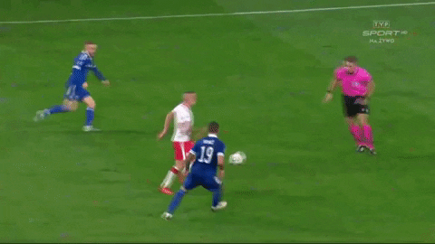 rafaratajczak giphygifmaker mecz goralski wslizg GIF