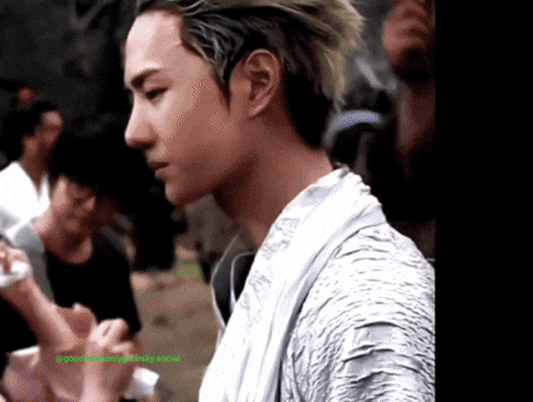 marifanaccount wangyibo theuntamed cql realhair GIF