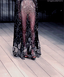 alexander mcqueen GIF