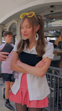 too self obsessed // red flags