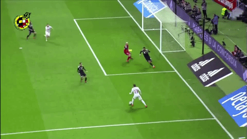 isco alarcon seleccion espaÃÂ±ola GIF