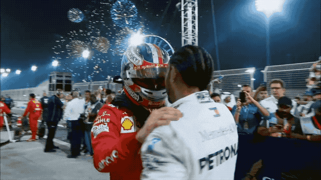 giphy.gif