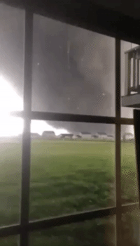Family takes shelter as tornado passes through Washington, Illinois