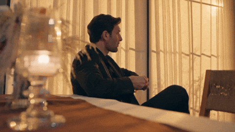 Showtv Arasbulutiynemli GIF by Ay Yapım