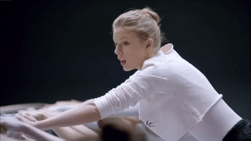 taylor swift GIF