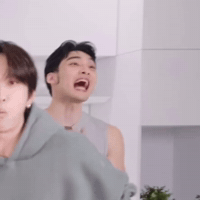 五堅情 GIF
