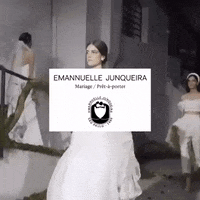 EmannuelleJunqueira casamento noiva vestidodenoiva vestidodecasamento GIF
