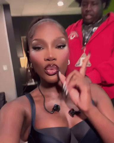 HotGirlJay99 doechii GIF