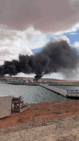 Multiple Boats Catch Fire at Lake Powell Marina