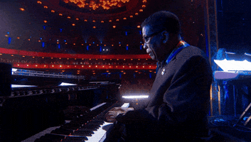 kennedycenter hamilton cher reba mcentire reba GIF