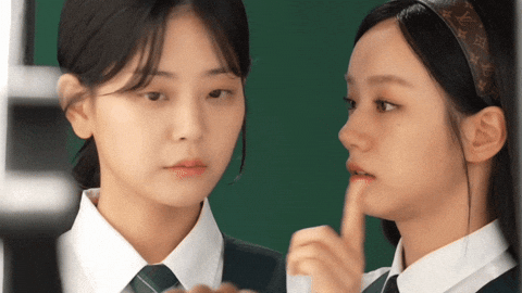Rivalry Hyeri GIF