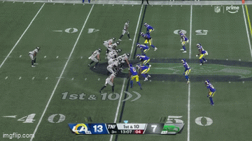kingkaps7 giphyupload kingkaps7 all eyes on him 55 yards to the house kennethwalker9 GIF