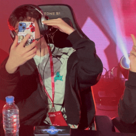 Rosa Slay GIF by Aurora Gaming