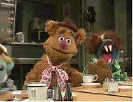 https://media0.giphy.com/media/v1.Y2lkPTc5MGI3NjExdDlnaGZsbDIwcHdteXEyenZrOTRwazk4MnBmZTlzMm5qd3QxOXl4aCZlcD12MV9pbnRlcm5hbF9naWZfYnlfaWQmY3Q9Zw/vwI4mYEHP8k0w/200.webp