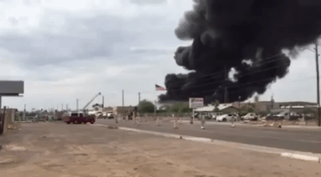 Fire in Arizona Sends Large Plume of Smoke Into Air