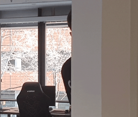 Peek Smile GIF by G2 Esports